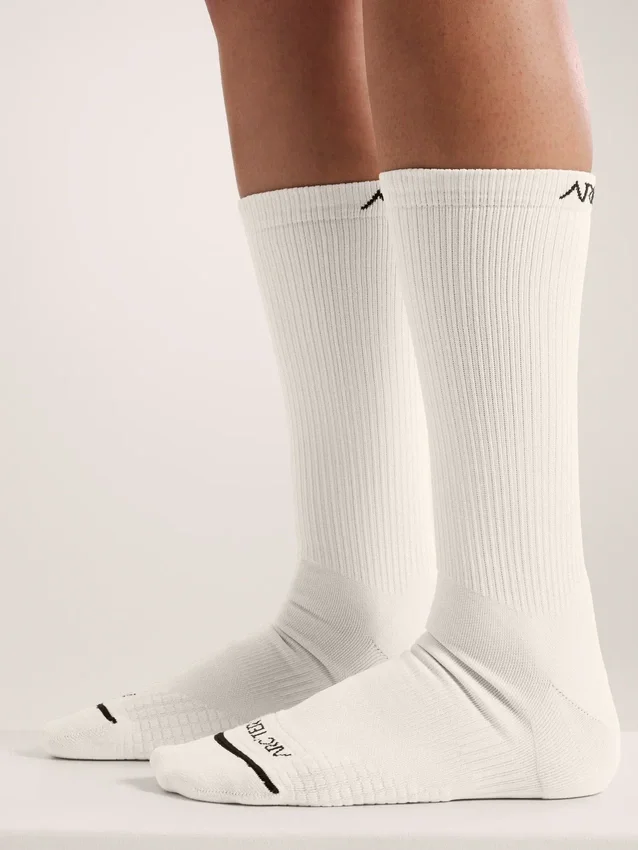Chaussettes mi-hautes en matière synthétique