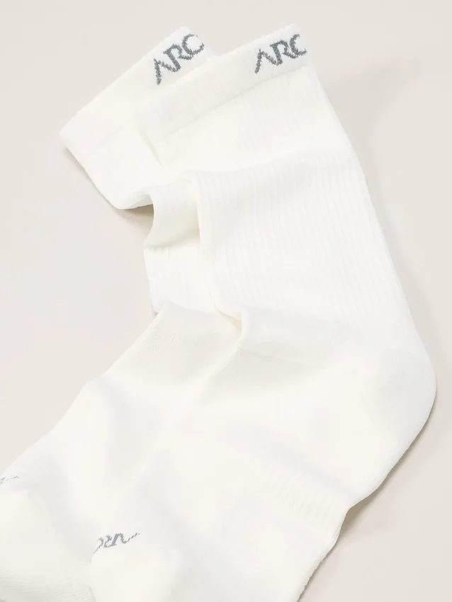 Chaussettes mi-hautes en matière synthétique