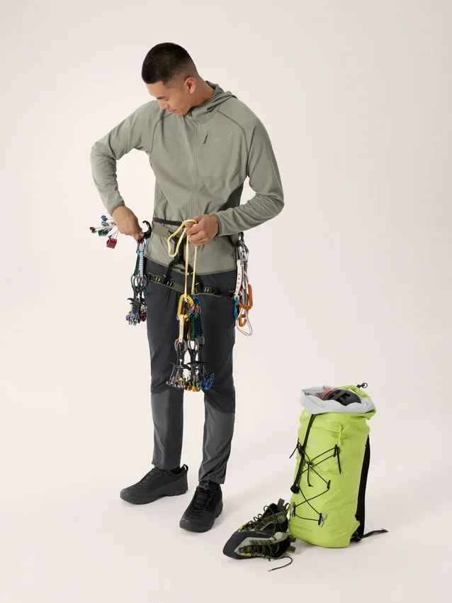 Sweats à capuche Delta pour homme