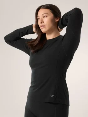 T-shirt à col rond et manches longues en laine mérinos Satoro pour femme