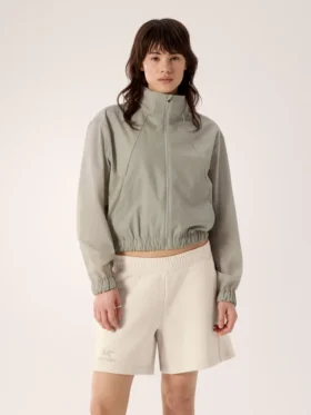 Veste courte à capuche escamotable Naya pour femme